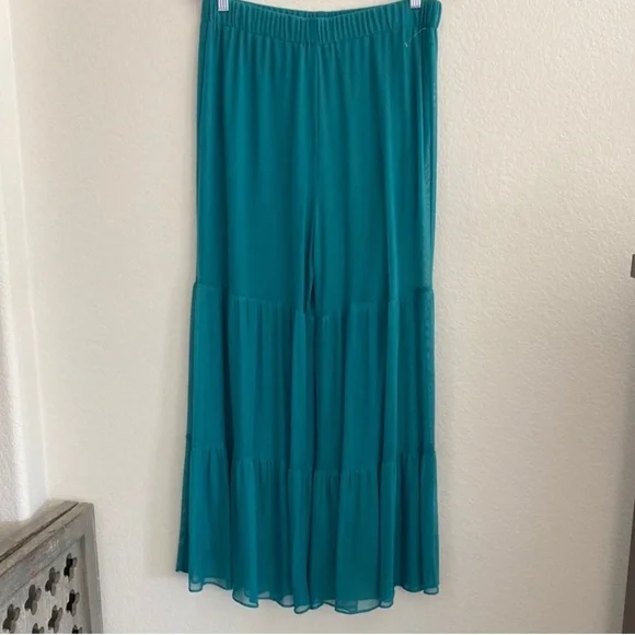 Three piece bundle. Two pair pants one skirt Size M. NWOT - Picture 2 of 8